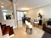 Casa com 3 dormitórios à venda, 123 m² por R$...