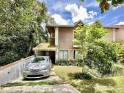 Casa com 3 dormitórios à venda, 124 m² por R$...