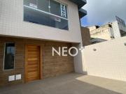 Casa com 3 dormitórios à venda, 124 m² por R$ 990.000,00...