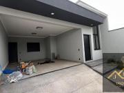 Casa com 3 dormitórios à venda, 124m² por R$ 600.000...