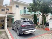 Casa com 3 dormitórios à venda, 126 m² por R$...