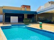 Casa com 3 dormitórios à venda, 130 m² por R$...