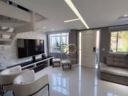 Casa com 3 dormitórios à venda, 130 m² por R$...