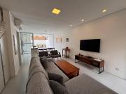 Casa com 3 dormitórios à venda, 130 m² por R$...