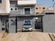 Casa com 3 dormitórios à venda, 130 m² por R$ 920.000,00...