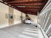 Casa com 3 dormitórios à venda, 131 m² por R$ 650.000...