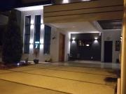 Casa com 3 dormitórios à venda, 135 m² por R$...
