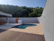 Casa com 3 dormitórios à venda, 136 m² por R$...