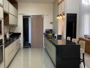 Casa com 3 dormitórios à venda, 137 m² por R$...