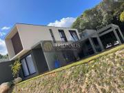 Casa com 3 dormitórios à venda, 137 m² por R$...