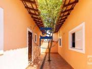 Casa com 3 dormitórios à venda, 139 m² por R$...