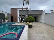 Casa com 3 dormitórios à venda, 140 m² por R$...