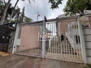 Casa com 3 dormitórios à venda, 140 m² por R$...