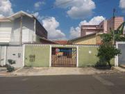 Casa com 3 dormitórios à venda, 140 m² por R$ 470.000,00...
