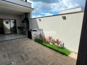 Casa com 3 dormitórios à venda, 140 m² por R$ 990.000,00...