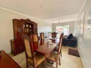 Casa com 3 dormitórios à venda, 142 m² por R$ 852.000,00...