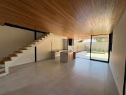 Casa com 3 dormitórios à venda, 143 m² por R$...