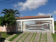 Casa com 3 dormitórios à venda, 144 m² por R$...