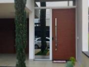 Casa com 3 dormitórios à venda, 144 m² por R$ 820.000...