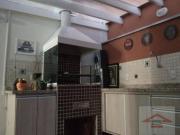 Casa com 3 dormitórios à venda, 145 m² por R$...