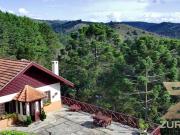 Casa com 3 dormitórios à venda, 145 m² por R$...