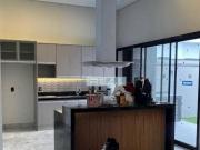 Casa com 3 dormitórios à venda, 148 m² por R$...