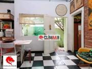 Casa com 3 dormitórios à venda, 150 m² por R$...