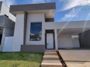 Casa com 3 dormitórios à venda, 150 m² por R$...