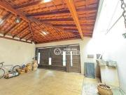 Casa com 3 dormitórios à venda, 150 m² por R$ 470.000...