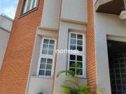Casa com 3 dormitórios à venda, 150 m² por R$ 740.000,00...