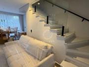 Casa com 3 dormitórios à venda, 152 m² por R$...