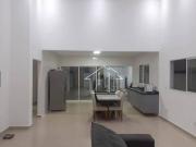 Casa com 3 dormitórios à venda, 154 m² por R$...