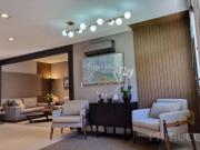 Casa com 3 dormitórios à venda, 154 m² por R$...