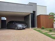 Casa com 3 dormitórios à venda, 154 m² por R$ 975.000,00...