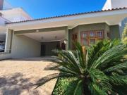 Casa com 3 dormitórios à venda, 156 m² por R$...