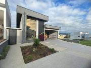 Casa com 3 dormitórios à venda, 158 m² por R$...