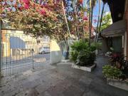 Casa com 3 dormitórios à venda, 158 m² por R$...