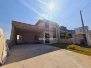 Casa com 3 dormitórios à venda, 160 m² por R$...