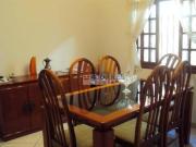 Casa com 3 dormitórios à venda, 160 m² por R$...