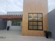 Casa com 3 dormitórios à venda, 160 m² por R$...