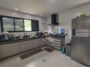 Casa com 3 dormitórios à venda, 160 m² por R$...