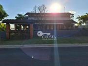 Casa com 3 dormitórios à venda, 160 m² por R$ 640.000,00...