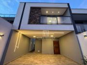 Casa com 3 dormitórios à venda, 160 m² por R$ 850.000,00...