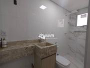 Casa com 3 dormitórios à venda, 162 m² por R$...