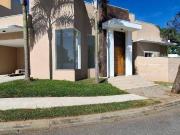 Casa com 3 dormitórios à venda, 165 m² por R$ 1.100.000...