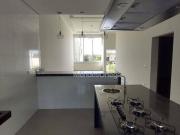 Casa com 3 dormitórios à venda, 165 m² por R$...