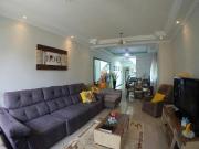 Casa com 3 dormitórios à venda, 165 m² por R$ 742.000,00...