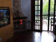 Casa com 3 dormitórios à venda, 169 m² por R$...