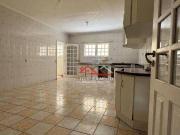 Casa com 3 dormitórios à venda, 170 m² por R$...