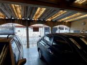 Casa com 3 dormitórios à venda, 170 m² por R$...